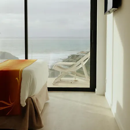 Villa Barthelemy, Ericeira Luxury *