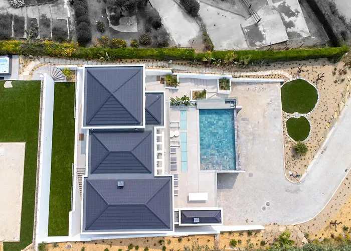 Barthelemy, Ericeira Luxury Villa *