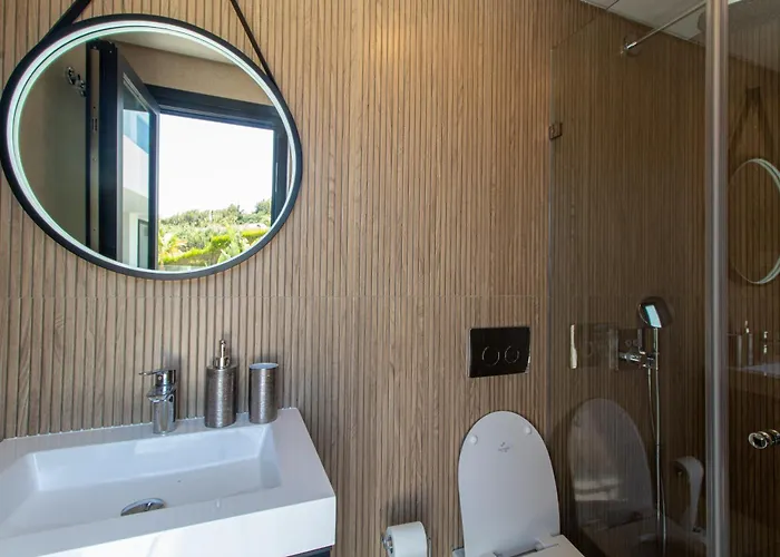 Villa Barthelemy, Ericeira Luxury *