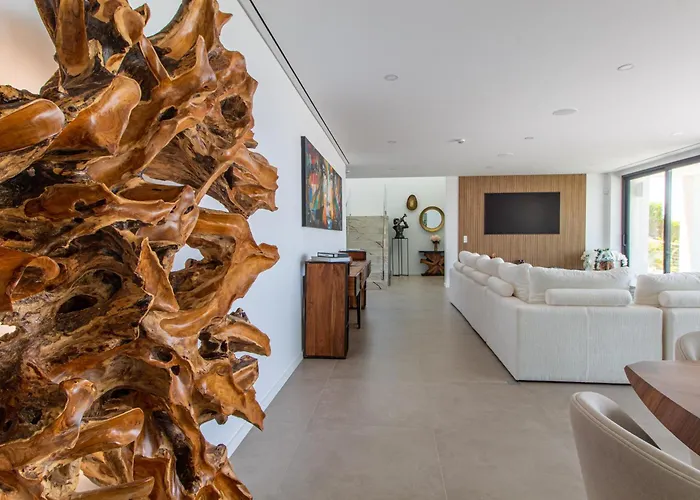 Villa Barthelemy, Ericeira Luxury *