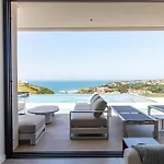 Villa Barthelemy, Ericeira Luxury *