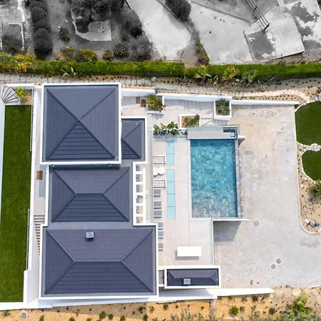 Barthelemy, Ericeira Luxury Villa *