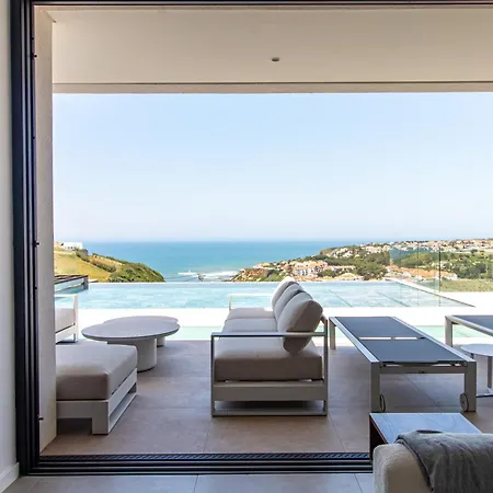 Villa Barthelemy, Ericeira Luxury *