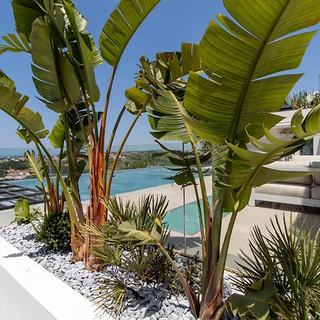 Barthelemy, Ericeira Luxury Villa *