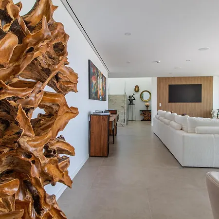 Villa Barthelemy, Ericeira Luxury *